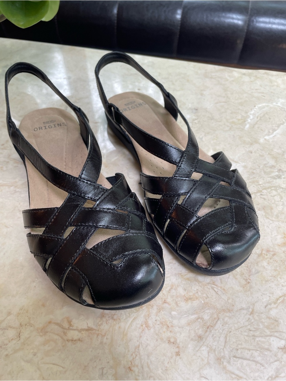 Earth Origins “Nellie” Black Leather Comfort Sandals | Women’s Size 9